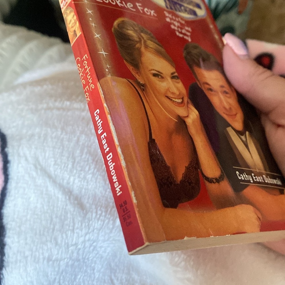 Set of Ten Sabrina the Teenage Witch Chapter Books - Picture 8 of 16